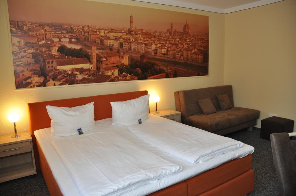 Landhotel Karrenberg Kirchberg an der Jagst Εξωτερικό φωτογραφία